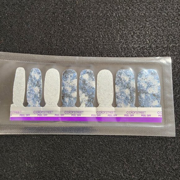 Color Street Nail Color Strips - Picture 1 of 2